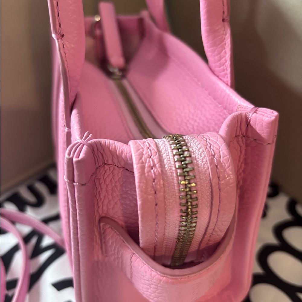 Marc Jacobs Fluro Candy The Leather Crossbody Tote Bag MINI - Picture 11 of 16